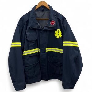 Mens Globe Lifeline Jacket Vintage 2002 size XL